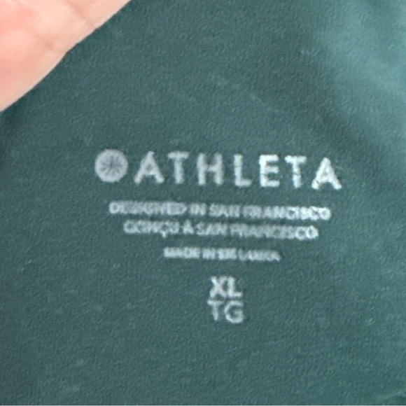 EUC - Athleta Conscious Crop Serene Green Camo - Size XL - Picture 6 of 6